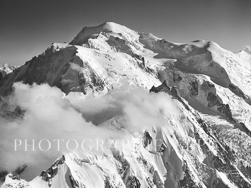 Le Mont-Blanc et l'aiguille du Midi