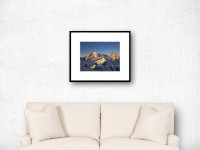 L'aiguille du Midi et le Mont-Blanc à l'aube