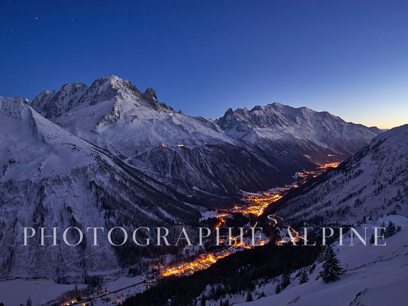 La Vallée de Chamonix de nuit