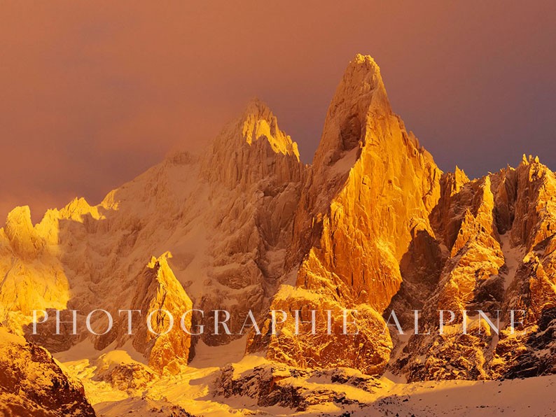 L'aiguille du Dru au couchant